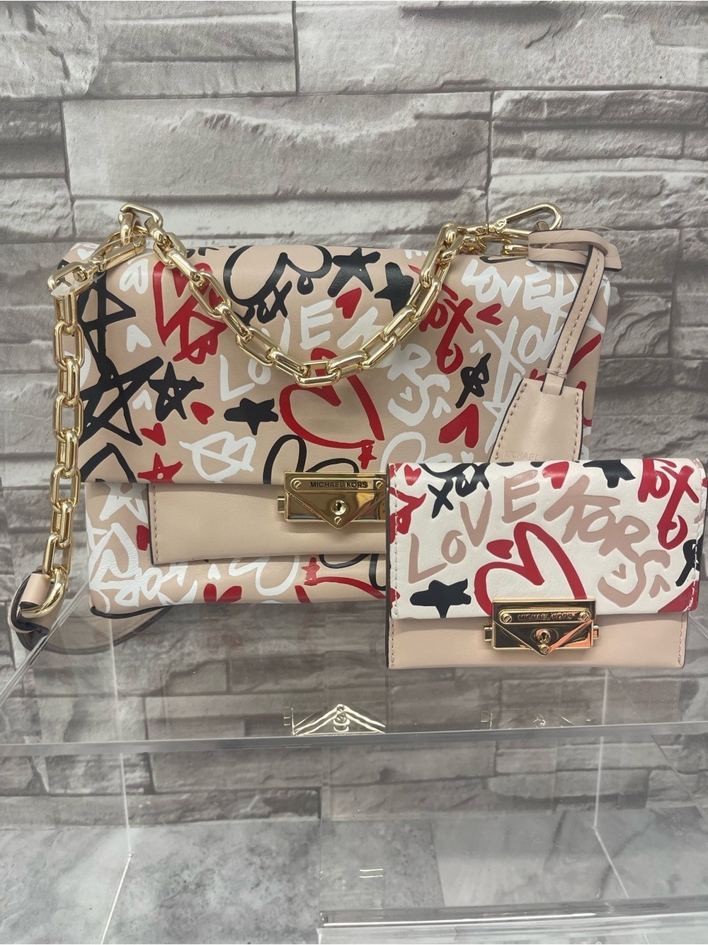 Michaek Kors Cece Medium Chain Shoulder Bag with Matching Wallet Pink Grafitti - Picture 2 of 16